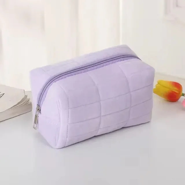 Simple Makeup Case Pillow Pen Bag High Appearance Level Women's Large Capacity Pillow Bag Portable Storage Bag Makeup Bags