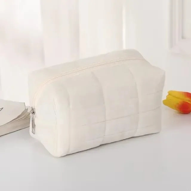 Simple Makeup Case Pillow Pen Bag High Appearance Level Women's Large Capacity Pillow Bag Portable Storage Bag Makeup Bags