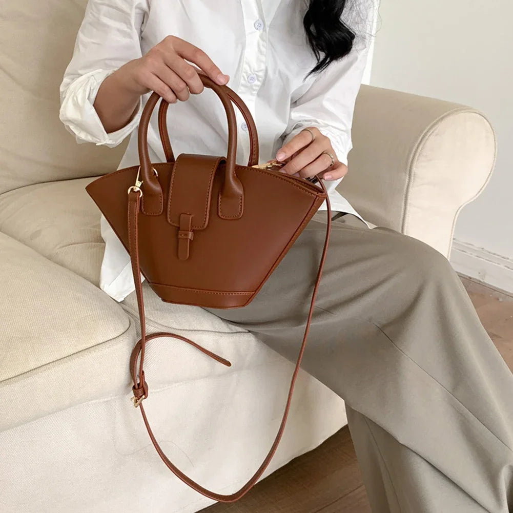 Luxury Designer Fashion Handbag PU Leather Tote Bag Large Capacity Trendy Crossbody Bag Trapezoid Bucket Bag for Women